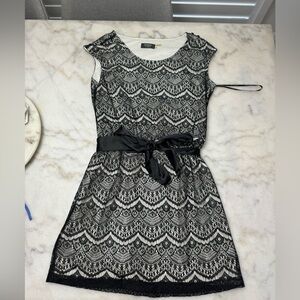Black and White laced Guess dress